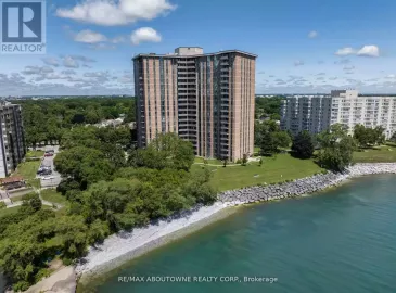 5250 Lakeshore Road, Burlington, ON L7L5L2, 2 Bedrooms Bedrooms, ,2 BathroomsBathrooms,Single Family,For Sale,Lakeshore,W7288110
