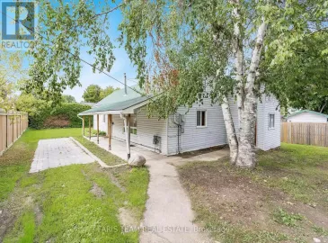 237 Simcoe Street, Collingwood, ON L9Y1J2, 2 Bedrooms Bedrooms, ,2 BathroomsBathrooms,Single Family,For Sale,Simcoe,S7288546