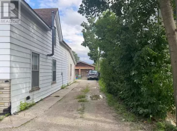 392 Pearl Street, Milton, Ontario L9T1M8, 3 Bedrooms Bedrooms, ,2 BathroomsBathrooms,Single Family,For Sale,Pearl,W6783212