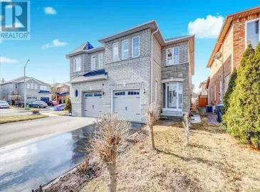1062 Foxglove Place, Mississauga, Ontario L5V2N5, 3 Bedrooms Bedrooms, ,3 BathroomsBathrooms,Single Family,For Lease,Foxglove,W6806346 1062 Foxglove Place, Mississauga, Ontario L5V2N5, 3 Bedrooms Bedrooms, ,3 BathroomsBathrooms,Single Family,For Lease,Foxglove,W6806346