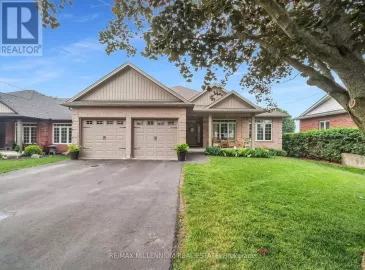 122 1/2 Centennial, St. Thomas, Ontario N5R5B2, 5 Bedrooms Bedrooms, ,3 BathroomsBathrooms,Single Family,For Sale,Centennial,X6807266