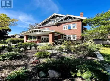 174 King Street, Cobourg, ON K9A2M9, 4 Bedrooms Bedrooms, ,4 BathroomsBathrooms,Single Family,For Sale,King,X6808116