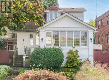 10 Cayuga, Mississauga, Ontario L5G3S7, 3 Bedrooms Bedrooms, ,3 BathroomsBathrooms,Single Family,For Sale,Cayuga,W7016368 10 Cayuga, Mississauga, Ontario L5G3S7, 3 Bedrooms Bedrooms, ,3 BathroomsBathrooms,Single Family,For Sale,Cayuga,W7016368