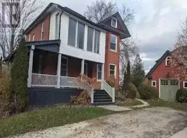 7 George Street, Innisfil, Ontario L0L1L0, 4 Bedrooms Bedrooms, ,2 BathroomsBathrooms,Single Family,For Sale,George,N7016958