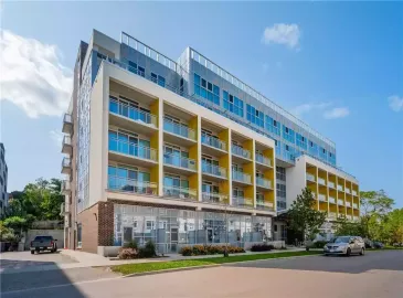 Waterloo, Ontario N2L3R4, 1 Bedroom Bedrooms, ,1 BathroomBathrooms,Single Family,For Sale,H4174689 Waterloo, Ontario N2L3R4, 1 Bedroom Bedrooms, ,1 BathroomBathrooms,Single Family,For Sale,H4174689