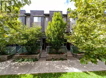 315 Village Green Square, Toronto, ON M1S0L2, 4 Bedrooms Bedrooms, ,3 BathroomsBathrooms,Single Family,For Sale,Village Green,E7046418