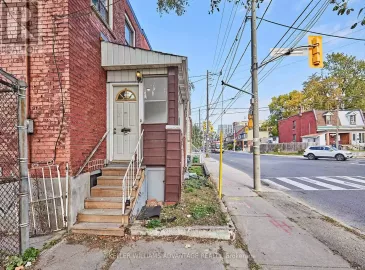 232 Old Weston Road, Toronto, ON M6N3A4, 3 Bedrooms Bedrooms, ,3 BathroomsBathrooms,Single Family,For Lease,Old Weston,W7202666 232 Old Weston Road, Toronto, ON M6N3A4, 3 Bedrooms Bedrooms, ,3 BathroomsBathrooms,Single Family,For Lease,Old Weston,W7202666