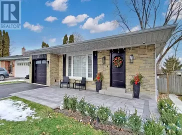 347 Ella Court, Newmarket, Ontario L3Y4L6, 2 Bedrooms Bedrooms, ,1 BathroomBathrooms,Single Family,For Lease,Ella,N7202976