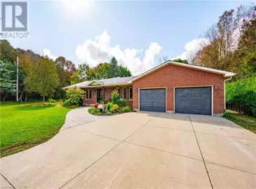 241 SOUTH WATER Street, Mount Forest, Ontario N0G2L3, 4 Bedrooms Bedrooms, ,3 BathroomsBathrooms,Single Family,For Sale,SOUTH WATER,40494466