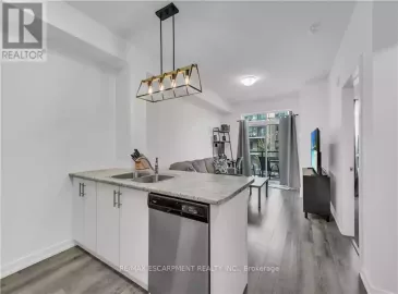 5055 Greenlane Road, Lincoln, Ontario L0R1B3, 2 Bedrooms Bedrooms, ,1 BathroomBathrooms,Single Family,For Sale,Greenlane,X7206934