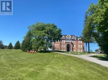 1354 Youngs Point Road, Smith-Ennismore-Lakefield, ON K0L2H0, 1 Bedroom Bedrooms, ,1 BathroomBathrooms,Single Family,For Lease,Youngs Point,X7208624 1354 Youngs Point Road, Smith-Ennismore-Lakefield, ON K0L2H0, 1 Bedroom Bedrooms, ,1 BathroomBathrooms,Single Family,For Lease,Youngs Point,X7208624
