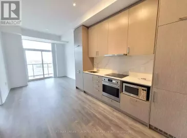 60 Honeycrisp Crescent, Vaughan, ON L4K0M7, 2 Bedrooms Bedrooms, ,1 BathroomBathrooms,Single Family,For Lease,Honeycrisp,N7209664