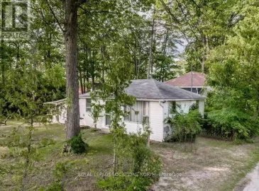 38 Laidlaw Street, Wasaga Beach, Ontario L9Z2L2, 3 Bedrooms Bedrooms, ,1 BathroomBathrooms,Single Family,For Sale,Laidlaw,S7261570