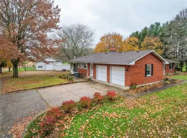Dunnville, Ontario N1A2W7, 4 Bedrooms Bedrooms, ,3 BathroomsBathrooms,Single Family,For Sale,H4179483 Dunnville, Ontario N1A2W7, 4 Bedrooms Bedrooms, ,3 BathroomsBathrooms,Single Family,For Sale,H4179483