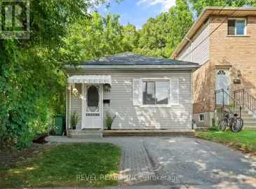156 Royal, Hamilton, Ontario L8S2C7, 3 Bedrooms Bedrooms, ,2 BathroomsBathrooms,Single Family,For Sale,Royal,X7290068 156 Royal, Hamilton, Ontario L8S2C7, 3 Bedrooms Bedrooms, ,2 BathroomsBathrooms,Single Family,For Sale,Royal,X7290068