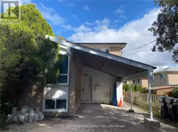 121 Chelmsford, Toronto, Ontario M2R2W6, 3 Bedrooms Bedrooms, ,2 BathroomsBathrooms,Single Family,For Lease,Chelmsford,C7290834