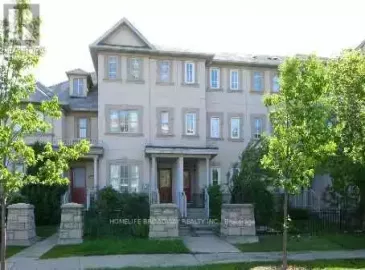 9091 Yonge Street, Richmond Hill, Ontario L4C0L2, 3 Bedrooms Bedrooms, ,3 BathroomsBathrooms,Single Family,For Sale,Yonge,N7024300