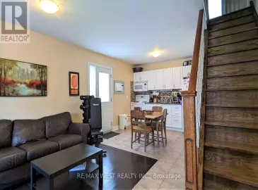 3 Cayuga, Toronto, ON M6N2G2, 2 Bedrooms Bedrooms, ,1 BathroomBathrooms,Single Family,For Sale,Cayuga,W7047704 3 Cayuga, Toronto, ON M6N2G2, 2 Bedrooms Bedrooms, ,1 BathroomBathrooms,Single Family,For Sale,Cayuga,W7047704