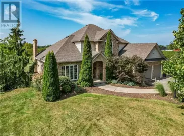 4550 VICTORIA Avenue, Vineland Station, ON L0R2E0, 4 Bedrooms Bedrooms, ,4 BathroomsBathrooms,Single Family,For Sale,VICTORIA,40459010