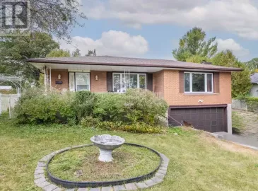 8 Mccabe Street, Greater Napanee, Ontario K7R3P6, 2 Bedrooms Bedrooms, ,3 BathroomsBathrooms,Single Family,For Sale,Mccabe,X7050480