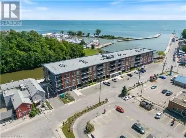 38 HARBOUR Street, Port Dover, Ontario N0A1N0, 2 Bedrooms Bedrooms, ,2 BathroomsBathrooms,Single Family,For Sale,HARBOUR,40497543