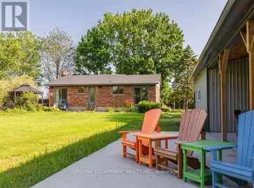 9263 Lincoln Street, Welland, ON L3B5N7, 3 Bedrooms Bedrooms, ,2 BathroomsBathrooms,Single Family,For Sale,Lincoln,X7210710 9263 Lincoln Street, Welland, ON L3B5N7, 3 Bedrooms Bedrooms, ,2 BathroomsBathrooms,Single Family,For Sale,Lincoln,X7210710