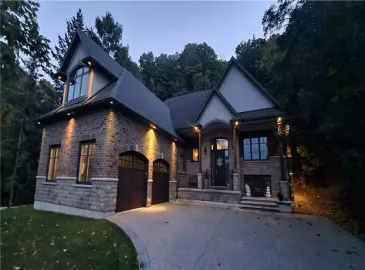 Grimsby, Ontario L3M1S5, 5 Bedrooms Bedrooms, ,4 BathroomsBathrooms,Single Family,For Sale,H4176846 Grimsby, Ontario L3M1S5, 5 Bedrooms Bedrooms, ,4 BathroomsBathrooms,Single Family,For Sale,H4176846