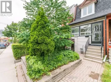 20 Golden, Toronto, Ontario M6R2J4, 3 Bedrooms Bedrooms, ,1 BathroomBathrooms,Single Family,For Lease,Golden,C7212906 20 Golden, Toronto, Ontario M6R2J4, 3 Bedrooms Bedrooms, ,1 BathroomBathrooms,Single Family,For Lease,Golden,C7212906