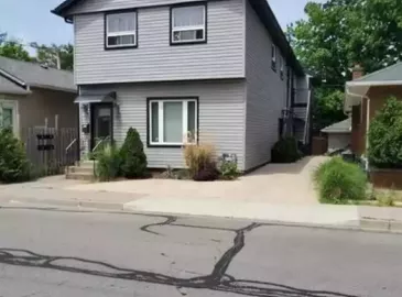 31 RAYMOND Street, St. Catharines, ON L2R2T3, 1 Bedroom Bedrooms, ,1 BathroomBathrooms,Single Family,For Lease,RAYMOND,40504173 31 RAYMOND Street, St. Catharines, ON L2R2T3, 1 Bedroom Bedrooms, ,1 BathroomBathrooms,Single Family,For Lease,RAYMOND,40504173