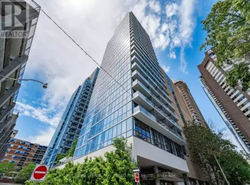 210 Simcoe Street, Toronto, Ontario M5T0A9, 2 Bedrooms Bedrooms, ,1 BathroomBathrooms,Single Family,For Sale,Simcoe,C7266590