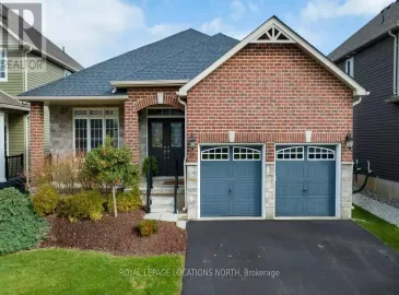 51 Clark Street, Collingwood, ON L9Y0H8, 4 Bedrooms Bedrooms, ,3 BathroomsBathrooms,Single Family,For Sale,Clark,S7266550