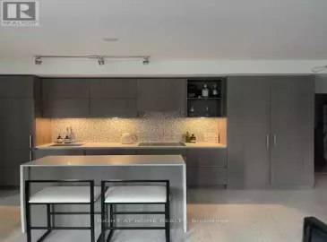 1 Yorkville, Toronto, Ontario M4W1L1, 3 Bedrooms Bedrooms, ,2 BathroomsBathrooms,Single Family,For Lease,Yorkville,C7288954