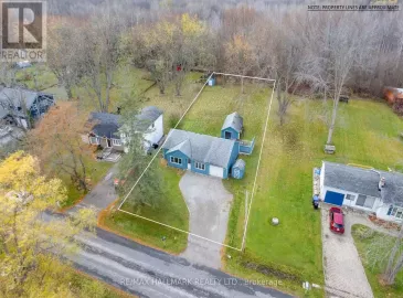 230 Parkview Drive, Innisfil, Ontario L0L1K0, 2 Bedrooms Bedrooms, ,1 BathroomBathrooms,Single Family,For Sale,Parkview,N7285240