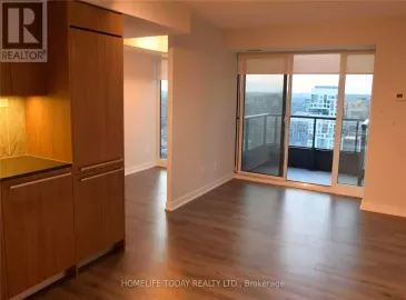 70 Queens Wharf Road, Toronto, Ontario M5V0J2, 3 Bedrooms Bedrooms, ,1 BathroomBathrooms,Single Family,For Lease,Queens Wharf,C7293172
