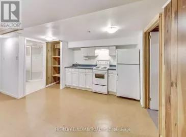 95 Poyntz, Toronto, Ontario M2N1J3, 2 Bedrooms Bedrooms, ,1 BathroomBathrooms,Single Family,For Lease,Poyntz,C7293446 95 Poyntz, Toronto, Ontario M2N1J3, 2 Bedrooms Bedrooms, ,1 BathroomBathrooms,Single Family,For Lease,Poyntz,C7293446
