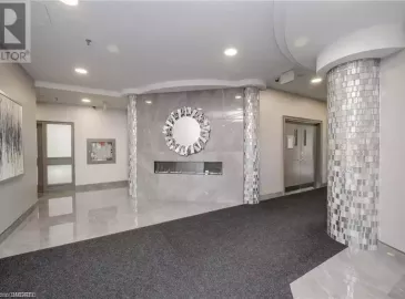 200 BURNHAMTHORPE Road, Mississauga, Ontario L5A4L4, 1 Bedroom Bedrooms, ,1 BathroomBathrooms,Single Family,For Sale,BURNHAMTHORPE,40488789