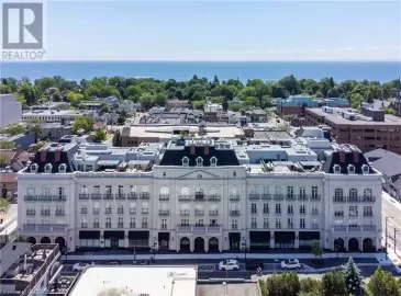 300 RANDALL Street, Oakville, Ontario L6J0G2, 1 Bedroom Bedrooms, ,2 BathroomsBathrooms,Single Family,For Lease,RANDALL,40512043
