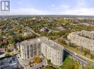 309 Major Mackenzie Drive, Richmond Hill, Ontario L4C9V5, 2 Bedrooms Bedrooms, ,2 BathroomsBathrooms,Single Family,For Sale,Major Mackenzie,N7293782