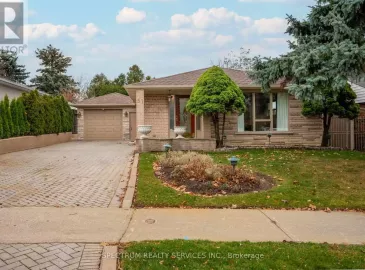 31 Roskell Crescent, Toronto, ON M3J1C9, 4 Bedrooms Bedrooms, ,2 BathroomsBathrooms,Single Family,For Sale,Roskell,W7294352