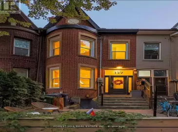 139 Niagara Street, Toronto, ON M5V1C6, 4 Bedrooms Bedrooms, ,5 BathroomsBathrooms,Single Family,For Lease,Niagara,C7296870 139 Niagara Street, Toronto, ON M5V1C6, 4 Bedrooms Bedrooms, ,5 BathroomsBathrooms,Single Family,For Lease,Niagara,C7296870