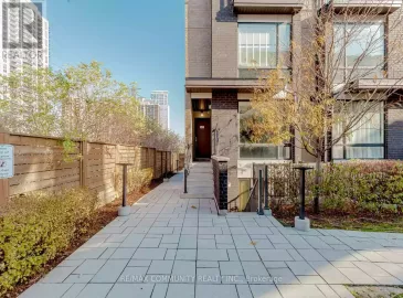 28 Fieldway Road, Toronto, ON M8E0E3, 2 Bedrooms Bedrooms, ,2 BathroomsBathrooms,Single Family,For Sale,Fieldway,W7296794