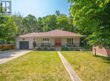 632 Bannister Drive, South Bruce Peninsula, ON N0H2G0, 5 Bedrooms Bedrooms, ,3 BathroomsBathrooms,Single Family,For Sale,Bannister,X7297042