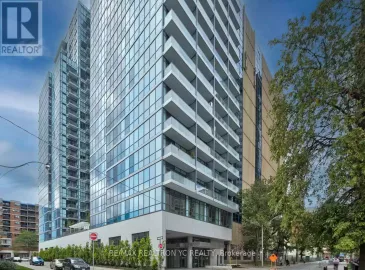 210 Simcoe Street, Toronto, Ontario M5T0A9, 2 Bedrooms Bedrooms, ,1 BathroomBathrooms,Single Family,For Sale,Simcoe,C7297910