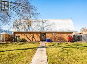 300 TRAYNOR Avenue, Kitchener, Ontario N2C2J1, 2 Bedrooms Bedrooms, ,1 BathroomBathrooms,Single Family,For Sale,TRAYNOR,40511725