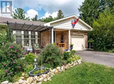 20 KENT Street, Niagara-on-the-Lake, Ontario L0S1J0, 4 Bedrooms Bedrooms, ,2 BathroomsBathrooms,Single Family,For Sale,KENT,40480562