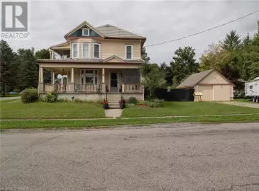 5 QUEEN Street, Scotland, ON N0E1R0, 3 Bedrooms Bedrooms, ,2 BathroomsBathrooms,Single Family,For Sale,QUEEN,40481838