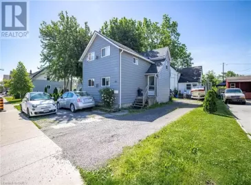 231 JARVIS Street, Fort Erie, Ontario L2A2S7, 7 Bedrooms Bedrooms, ,3 BathroomsBathrooms,Multi-family,For Sale,JARVIS,40488755