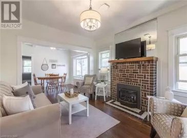 347 CLARENCE Street, Port Colborne, Ontario L3K3G9, 3 Bedrooms Bedrooms, ,1 BathroomBathrooms,Single Family,For Sale,CLARENCE,40472082