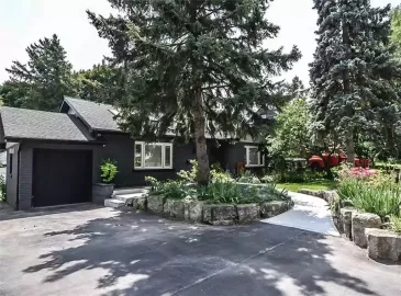 Burlington, ON L7T1Z4, 5 Bedrooms Bedrooms, ,3 BathroomsBathrooms,Single Family,For Sale,H4175051