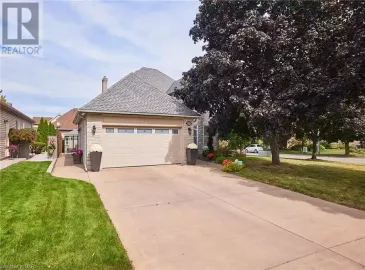 63 STEFANIE Crescent, Welland, ON L3C6X8, 3 Bedrooms Bedrooms, ,4 BathroomsBathrooms,Single Family,For Sale,STEFANIE,40493080